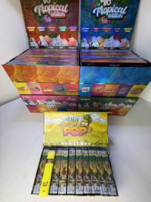 Whole Melts V6 Pineapple Pop disposable vape with 2g live resin and liquid diamonds